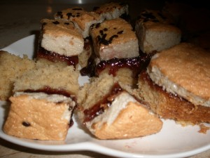 ПРАЗНИЧЕН СЛАДКИШ