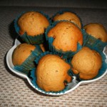 Лесни мъфини с орехи и стафиди