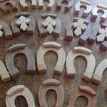 подкова от дърво