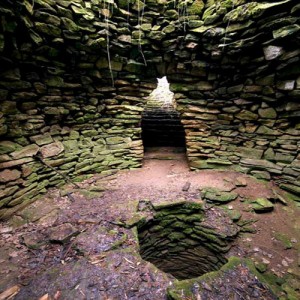 Кладенец в село Гърло - мистериозен храм